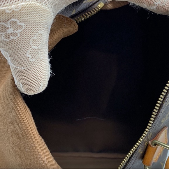 Authentic Louis Vuitton Monogram Speedy 25 Datecode: SP0031 - Picture 12 of 15